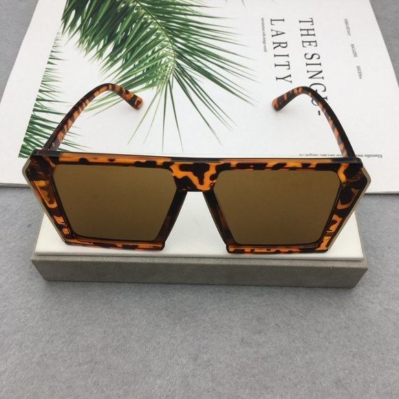 Accessories - Fashion Sunglasses for Women and Men